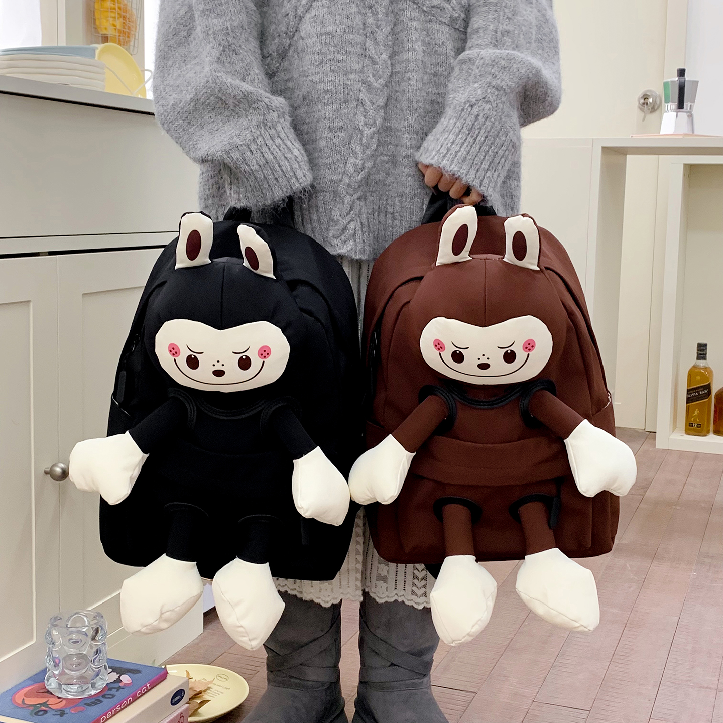 搞怪可爱玩偶卡通双肩包女轻便大容量学生上课书包外出旅行背包