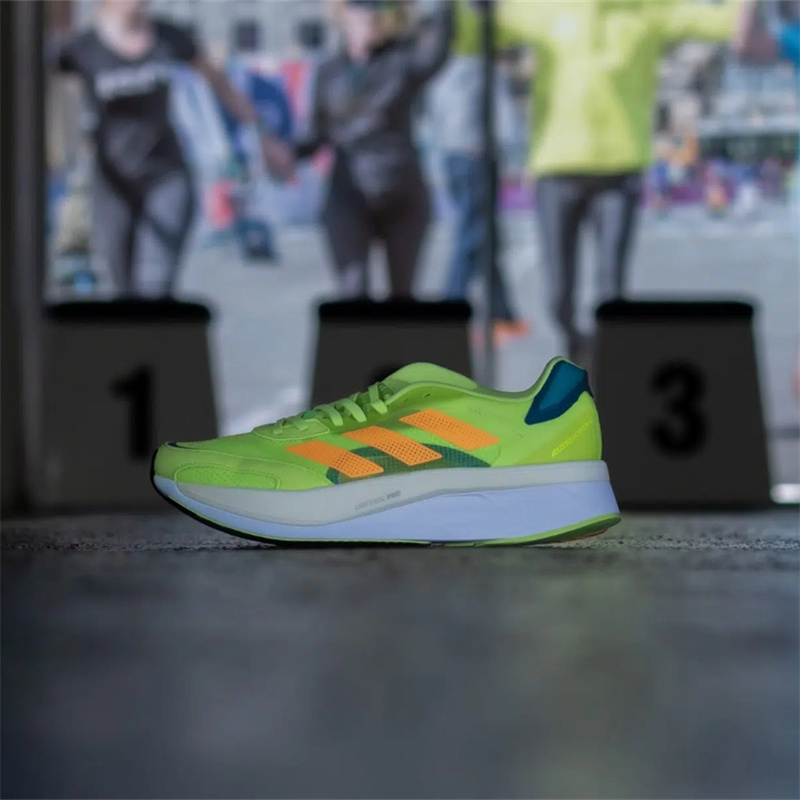 Adidas/阿迪达斯 Adizero Boston 10波士顿回弹碳板跑步鞋 GY0927