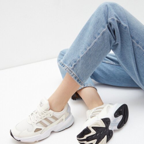 Adidas/阿迪达斯 三叶草 Falcon 女子复古休闲跑步老爹鞋 IF7056