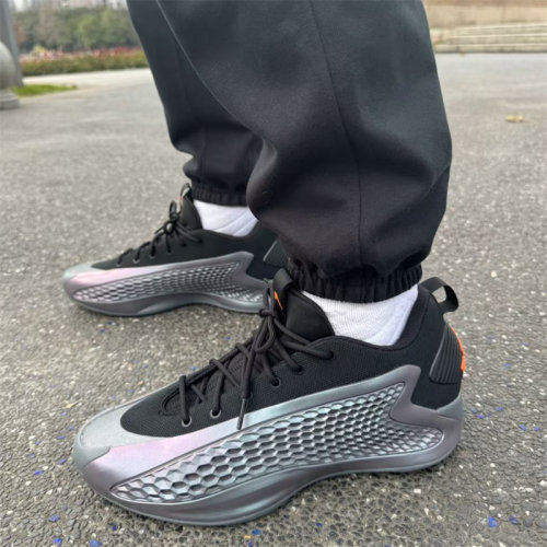 Adidas/阿迪达斯 AE 1 爱德华兹1代 银色 低帮运动篮球鞋 JQ8898