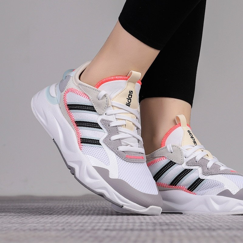 特价清仓 Adidas/阿迪达斯 FUTUREF LOW 女子休闲运动鞋 FW7184