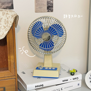 复古风扇usb充电静音续航宿舍办公室桌面台式 老式 摇头小型电风扇