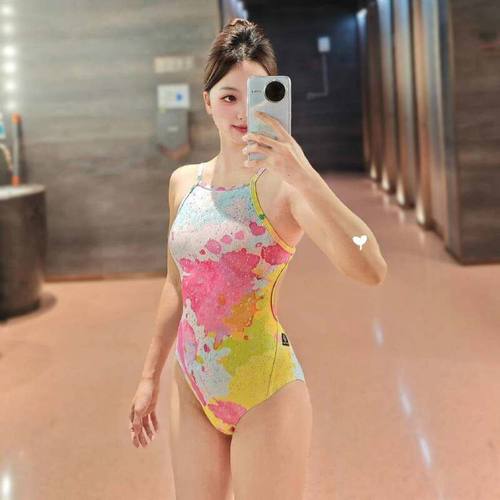 高颜值超仙甜美保守低叉连体三角