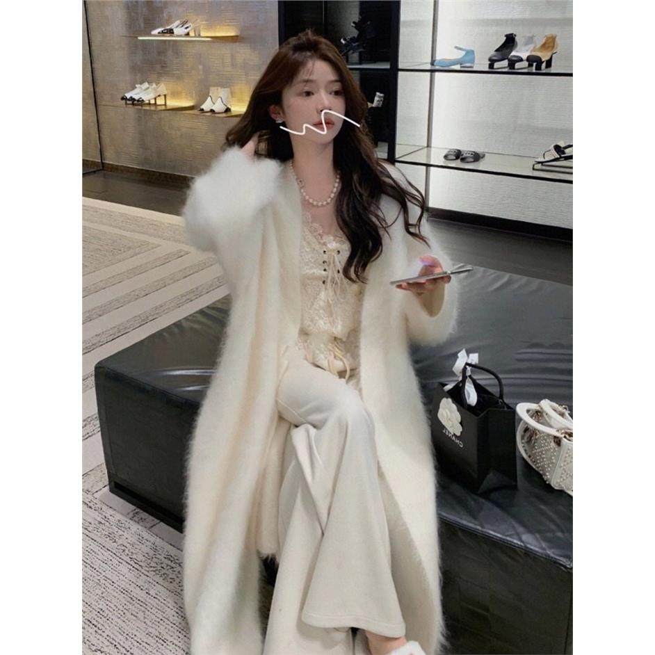 采购产品花呢风格的白色貂皮天鹅绒秋冬女毛衣外衣，富有的女儿，