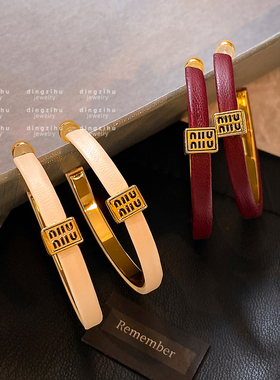 大气高级感大圈圈耳环女士轻奢复古欧美气质字母耳圈夸张红色耳饰