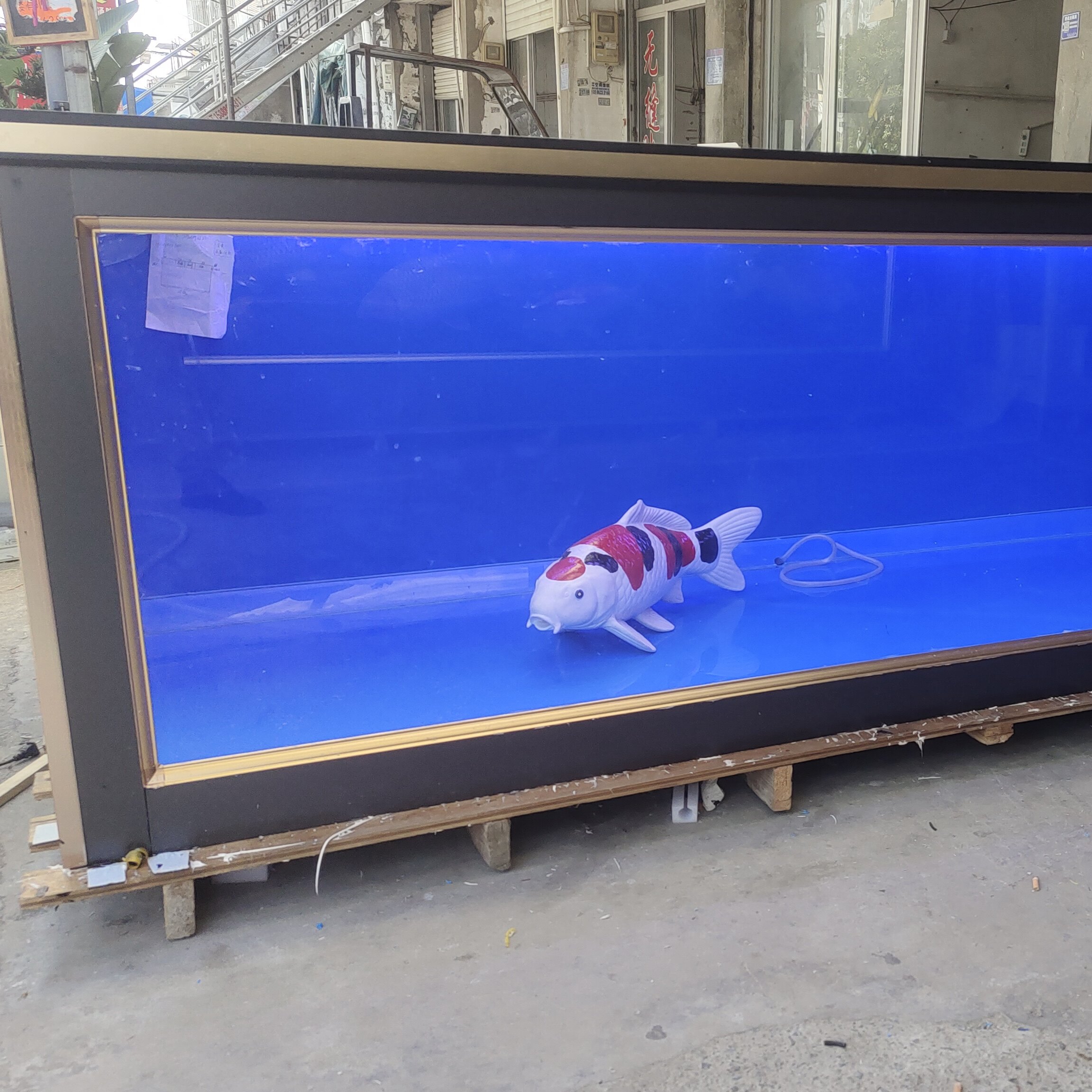 300*150*100锦鲤地缸专业轻体鱼缸大型锦鲤鱼缸