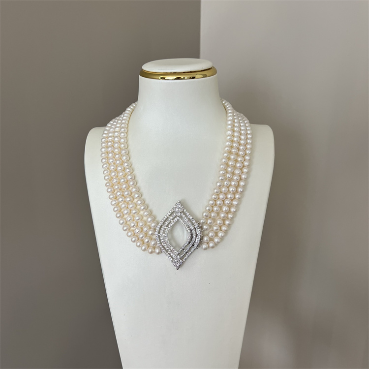 新款天然淡水珍珠项链欧美时尚气质多层短款锁骨链高贵大气颈链女