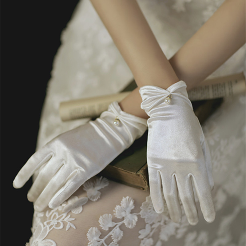 Original simple summer sunscreen gloves Tulle short Satin Wedding Dress Wedding Dress Bride White Pearl gloves