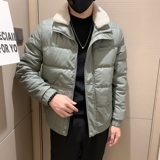 豆绿色