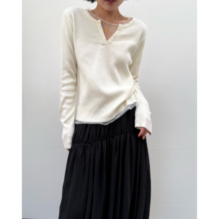 拖延症 / 内搭黑马 小众拼纱v领打底衫 气质显瘦上衣