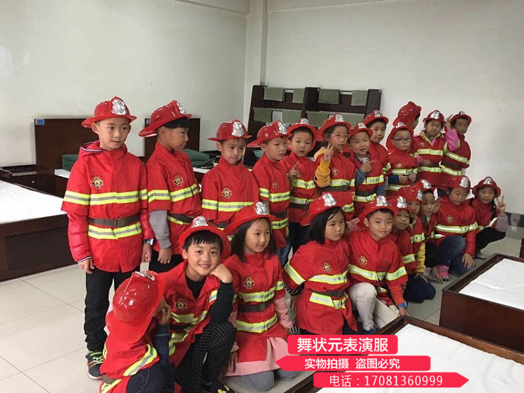 儿童消防员扮演体验服