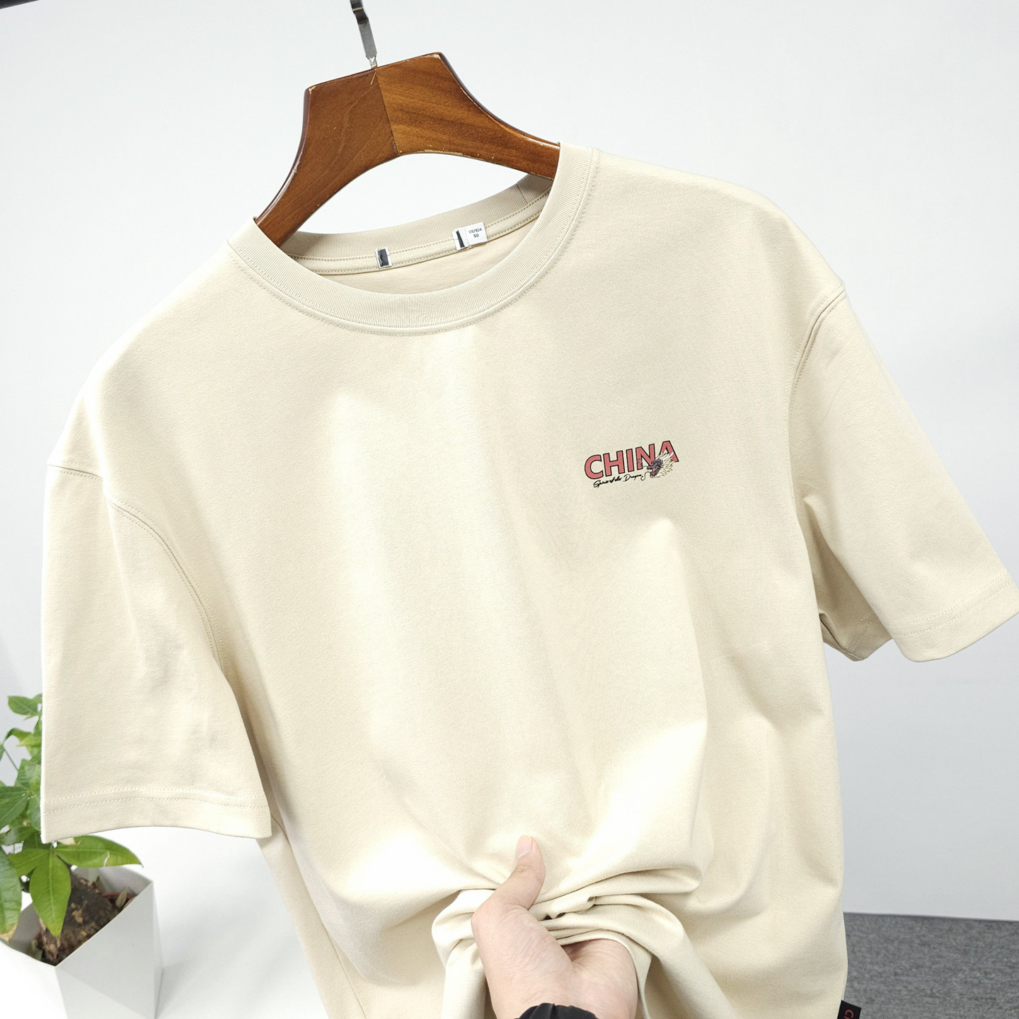 精梳棉面料！个性印花！H撤柜剪标男装夏季圆领休闲透气短袖T恤衫