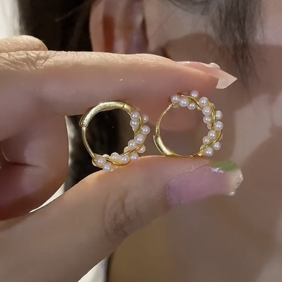 温柔气质麻花珍珠耳圈2023新款潮圆圈耳环简约耳扣女冷淡风高级感