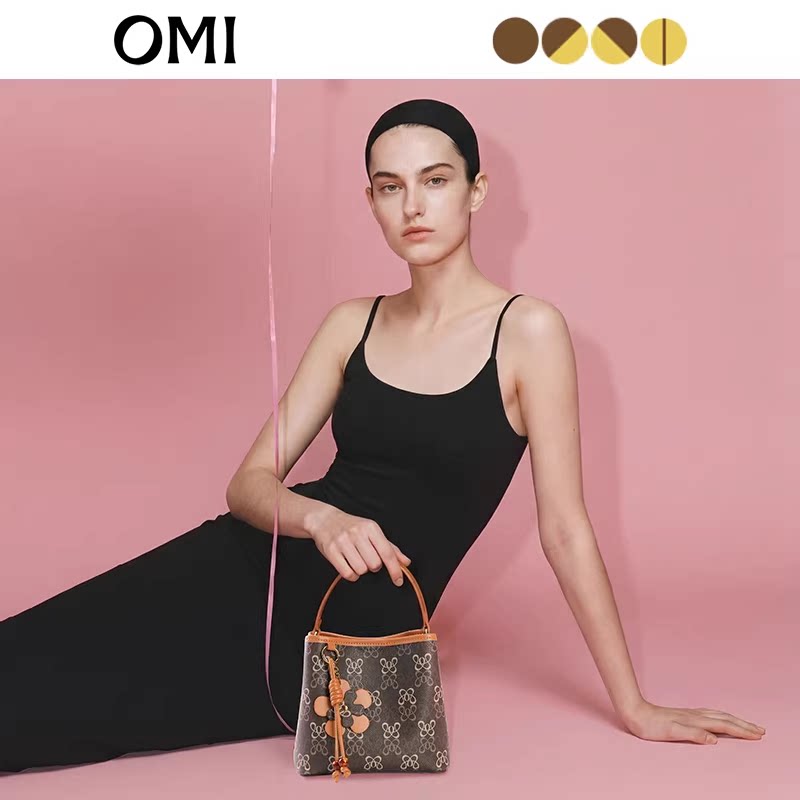 欧米OMI女包2026新款单肩斜挎手提包经典复古水桶包老花PVC托特包