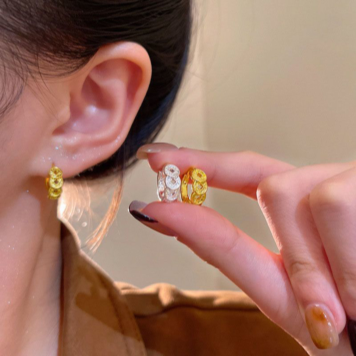 新中式金色钱币耳环2026新款爆款高级感耳圈秋冬气质复古圈圈耳饰,饰品/流行首饰/时尚饰品新,耳环,淘宝优惠券,粉丝福利购,淘宝优惠卷