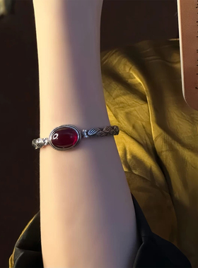 山沐手作「绯色芳华」新中式复古红色鸽子蛋手链女款古风手镯手饰