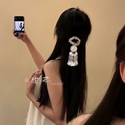 原创新中式花环银色流苏发夹