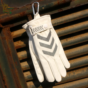 pu不触屏交通指挥反光白手套秋寒冬加厚保暖抗严寒包邮男款正品