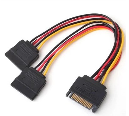 SATA一分二：SATA一公转二母，SATA电源延长线 SATA 15pin 一公头，转2个15pin母头         适用于电源线上SATA电源线长度不够或接口不足，将一个SATA电源口转成2个SATA电源口。        优点：不需要改动电源接口，不破坏原线路