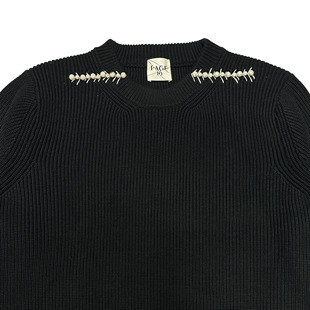 PAGE10自主手缝白松石蜈蚣效果紧实织造厚款 正肩微宽松套头毛衣