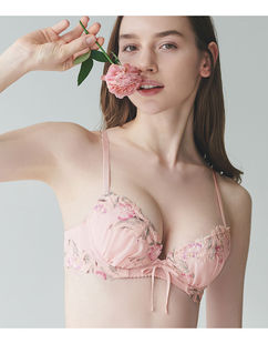 现货可发PEACH JOHN美胸印花蕾丝甜美文胸插片棉垫偏小