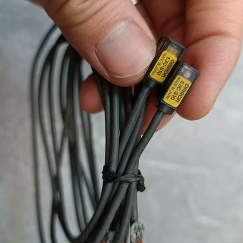 OMRON光电E3C-S50，线长2米;和E3C-S10，线