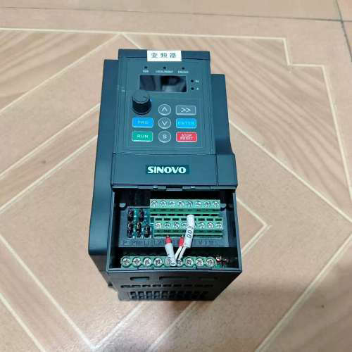 西林变频器SD90-2S-0.7G C，220v，，议价