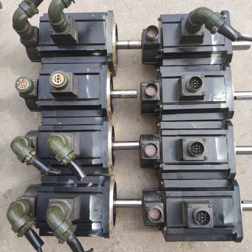 电机，MHME102SCHM,1.0KW，拆机包好，成色