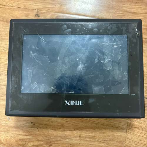 TG765-ET拆机信捷触摸屏实物图拍摄，外壳无破损，成