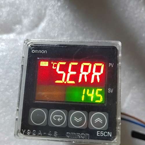 omRon温控继电器E5CN一Q2HBT，100一240V，