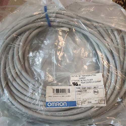 欧姆龙XS2F-D421-J80-F接插件连接线，未拆封