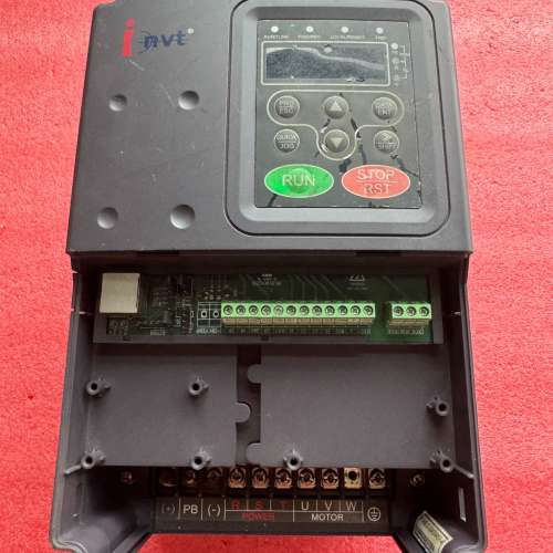 英威腾CHE100-004G/5R5P-4。4KW，380V