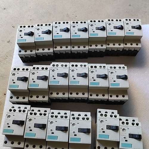 马达开关3RV1011一0KA10，0.9一1.25A