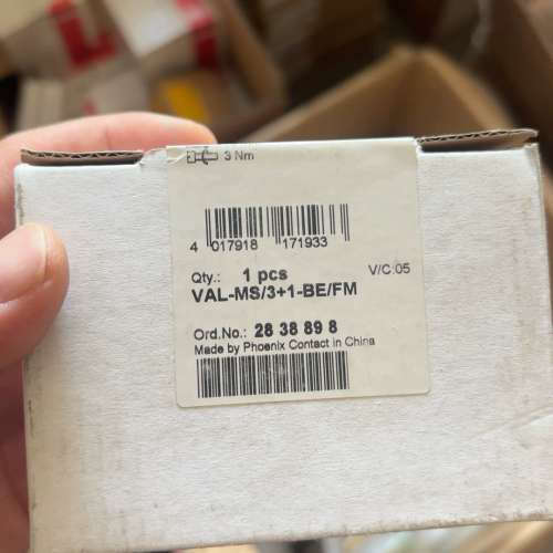 菲尼克斯防雷器 VAL-MS/3+1-BE/FM，型号2