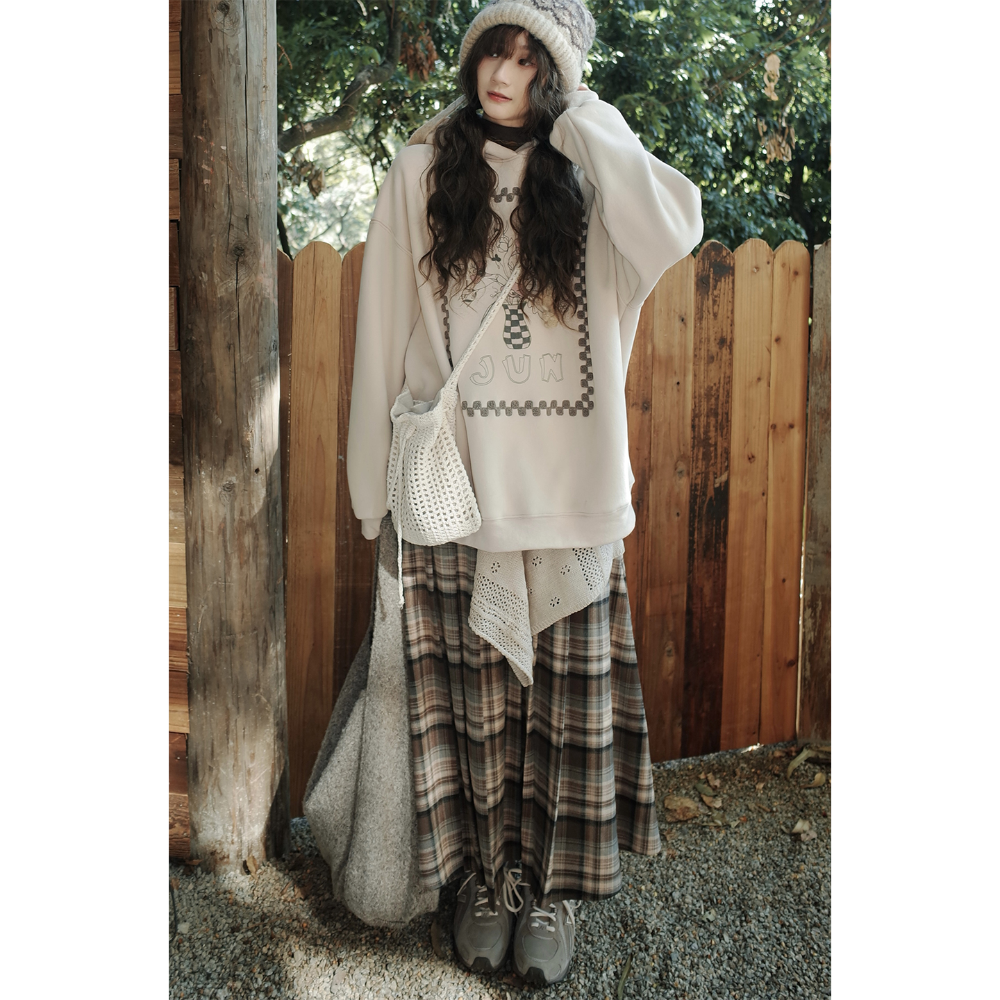 JMWOMEN植绒棋盘格框框连帽卫衣
