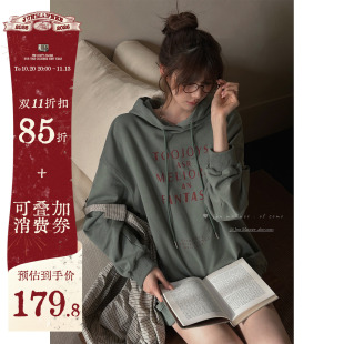 JMWOMEN“翻开一本绿色书” 简约字母连帽卫衣女秋季慵懒上衣