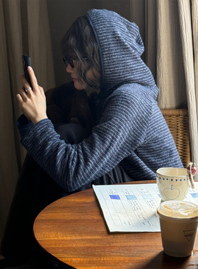 JMWOMEN 磨毛柔棉 蓝色条纹简约连帽长袖T恤女冬宽松慵懒套头上衣