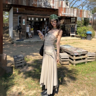 Monday JA 复古修身褶皱斜摆抹胸连衣裙女 夏季显瘦一字肩长裙子