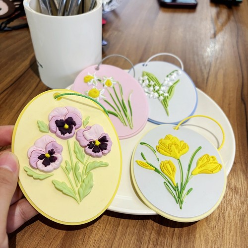 立体花卉装饰挂件行李牌旅行箱行李包裹托运大学生放假箱包防丢件