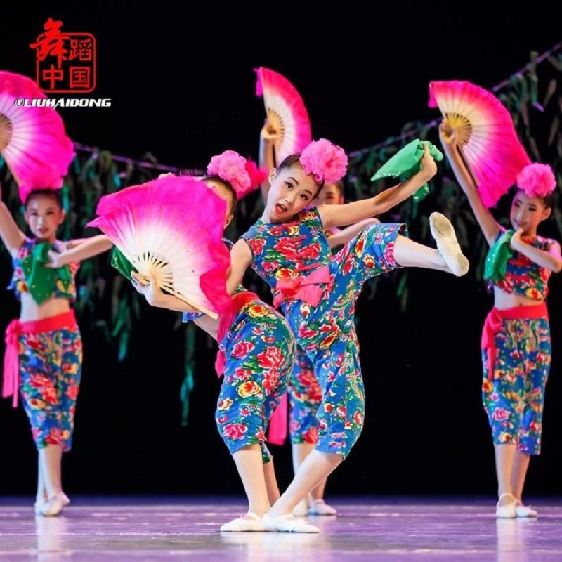 儿童花鼓玩灯人的娃娃们演出服女孩东北大花布二人转表演服秧歌服