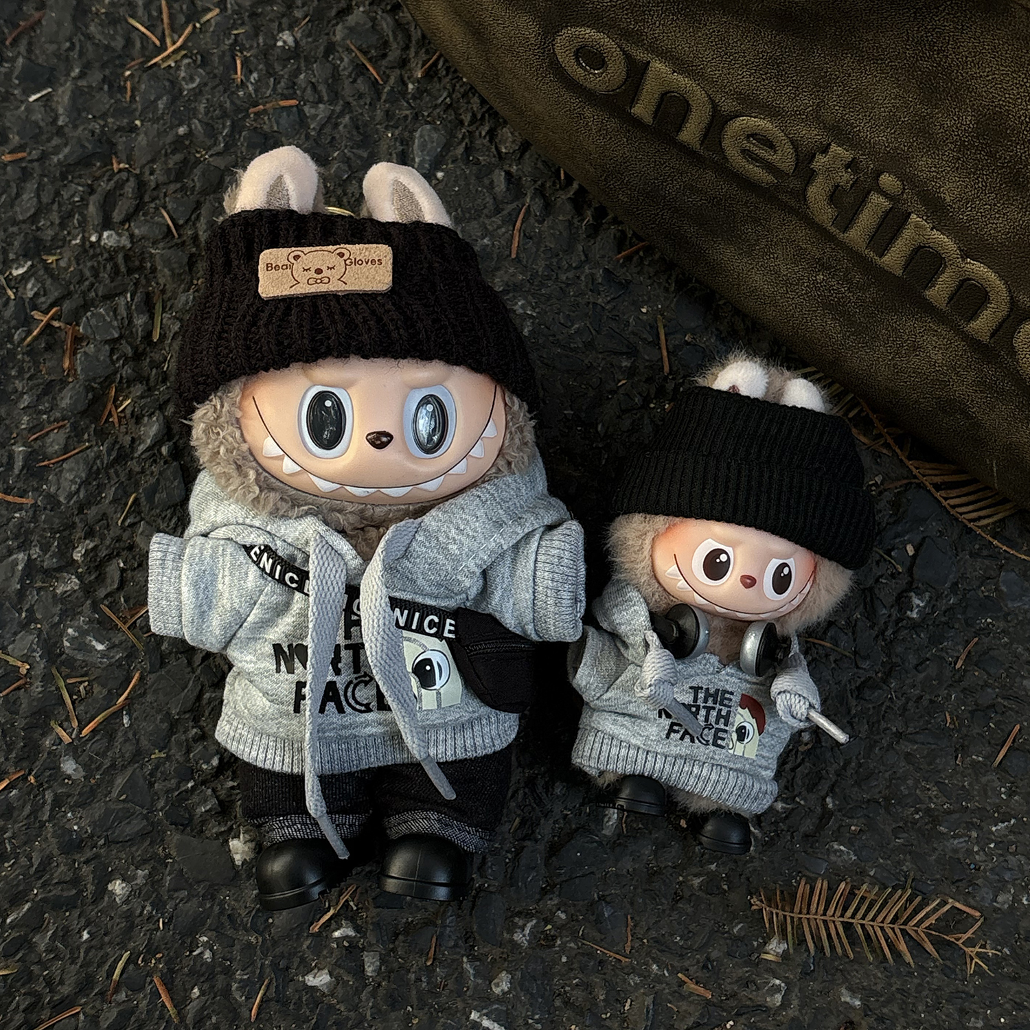 原创！拉布布一二三代通用娃衣labubu潮酷半脸灰色卫衣裤子套装