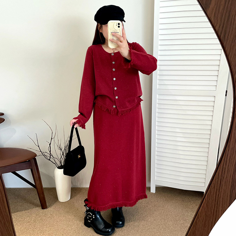 大码女装流苏针织套装2025冬胖mm气质宽松开衫女半裙两件套23118