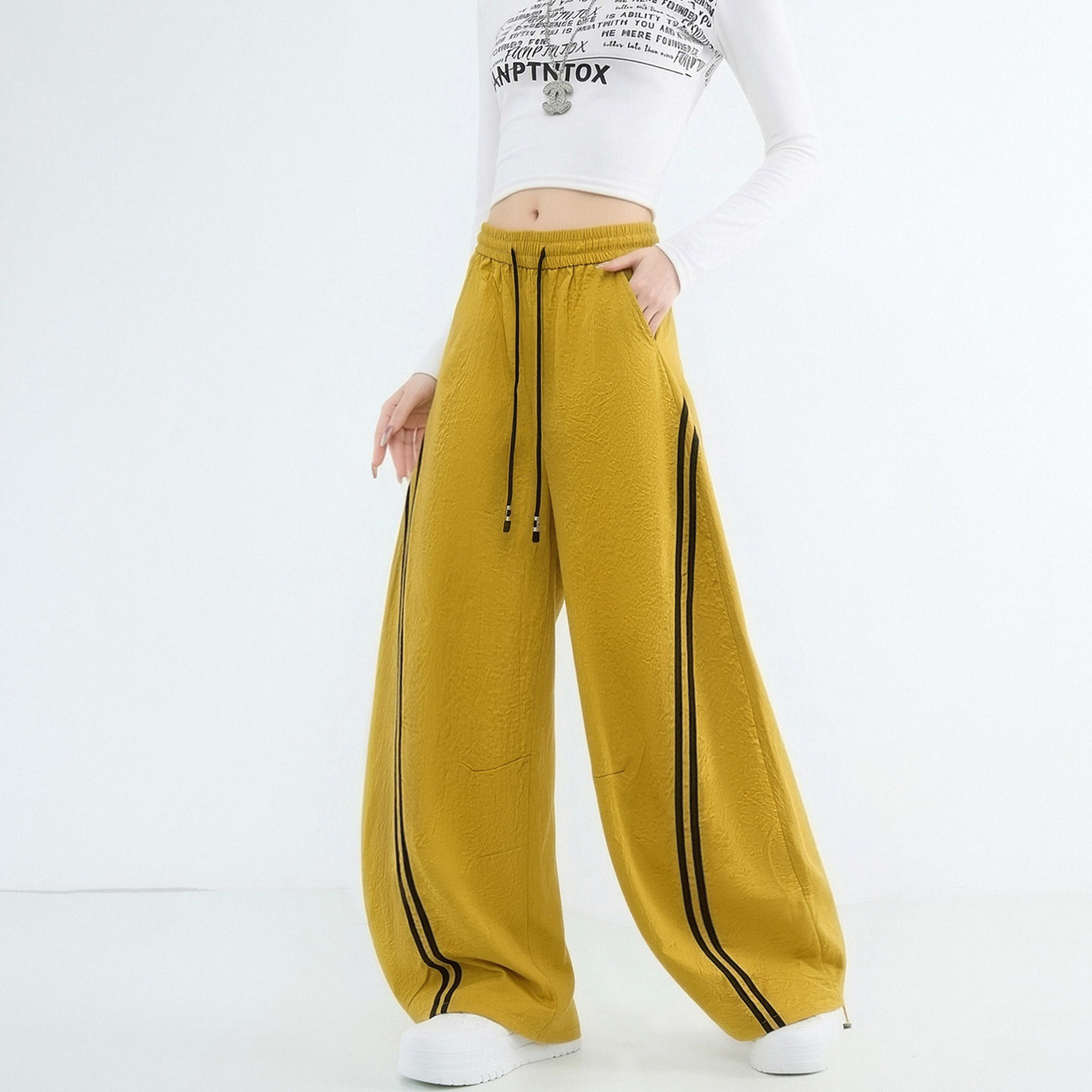 美式复古阔腿裤女2026显瘦双杠条纹宽松高腰垂感弯刀休闲薄运动裤