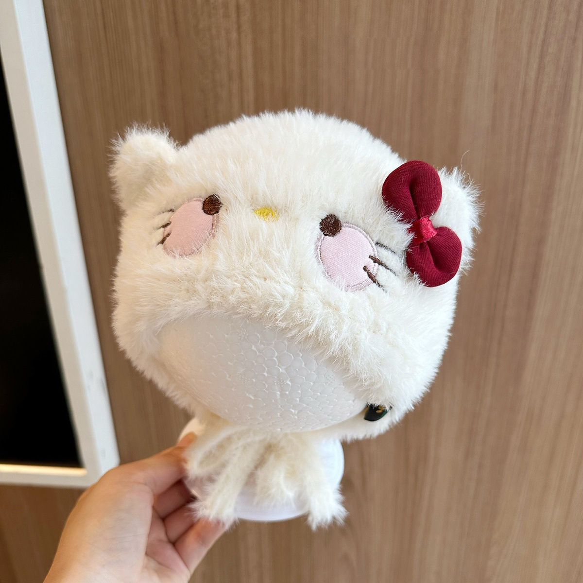 婴儿帽子冬季新款可爱KT猫毛绒保暖小月龄男女宝宝加厚外出护耳帽