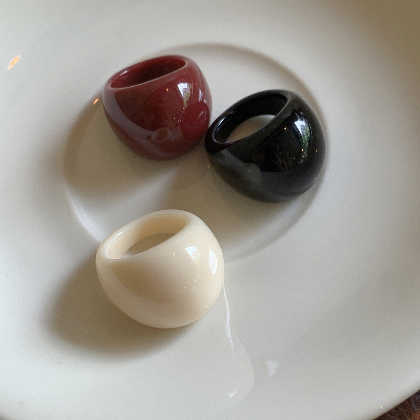 饱满椭圆 ins风复古树脂戒指女小众设计食指戒素圈个性时尚