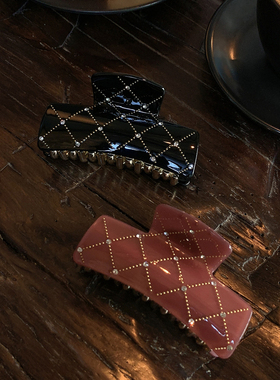 名媛的日常 小香风菱格镶钻独特漂亮抓夹大号发量大方形鲨鱼夹