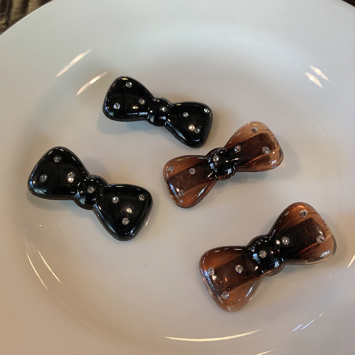 高级琥珀色点钻鸭嘴夹 小众蝴蝶结独特漂亮侧边发夹洋气夹子头饰