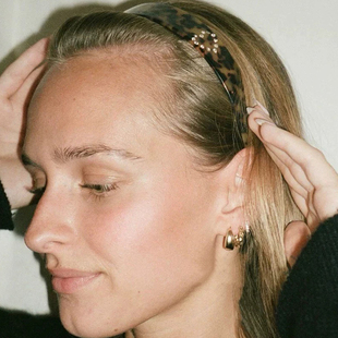 高级感洋气时尚 防滑头箍 轻奢镶钻爱心黑色发箍女款 复古气质玳瑁