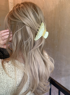 软软糯糯的琉璃黄 轻奢满珠独特漂亮抓夹大号发量大小众鲨鱼夹