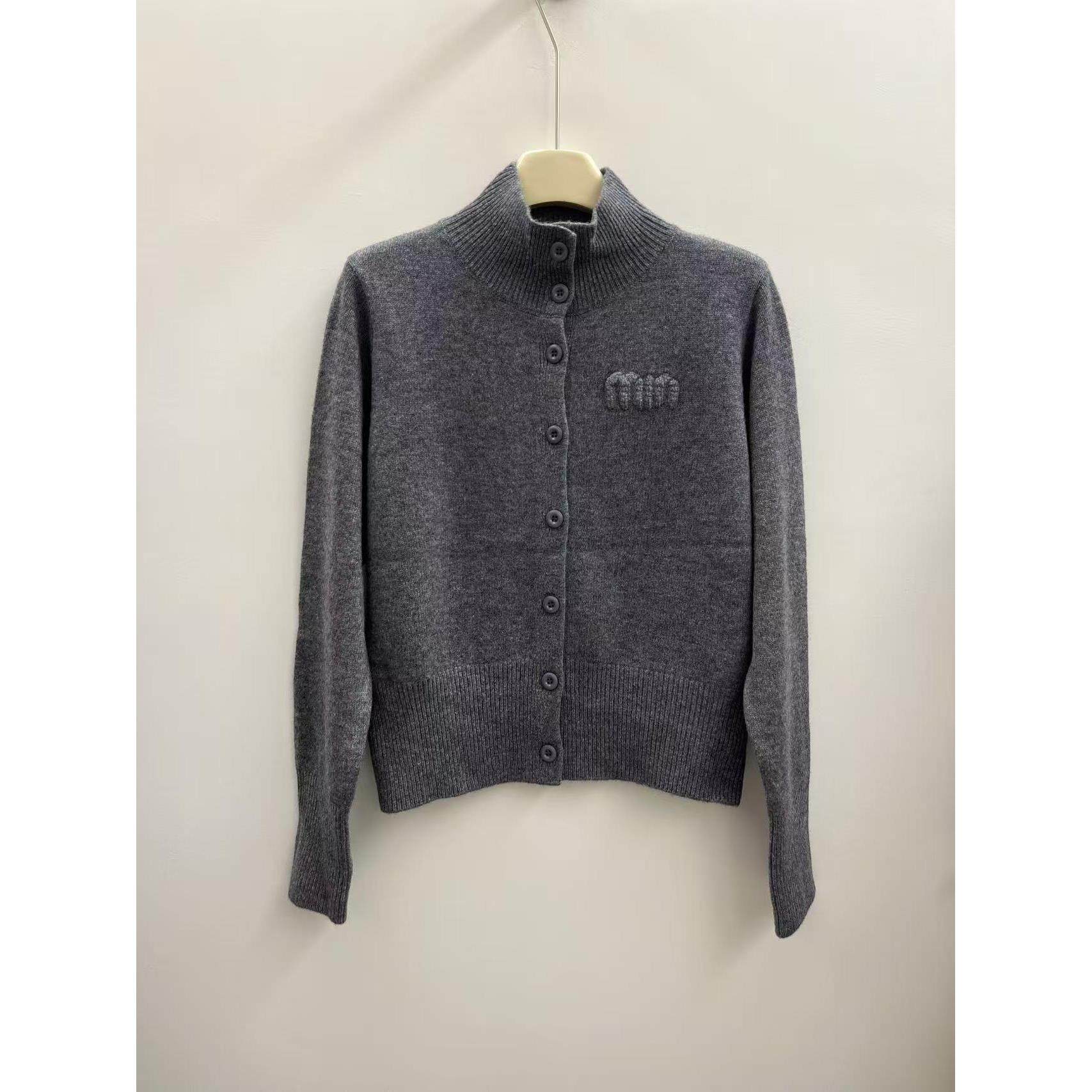 欧货高品质字母刺绣全羊毛针织开衫女2025秋冬新款立领毛衣外套潮,女装/女士精品,毛针织衫,淘宝优惠券,粉丝福利购,淘宝优惠卷